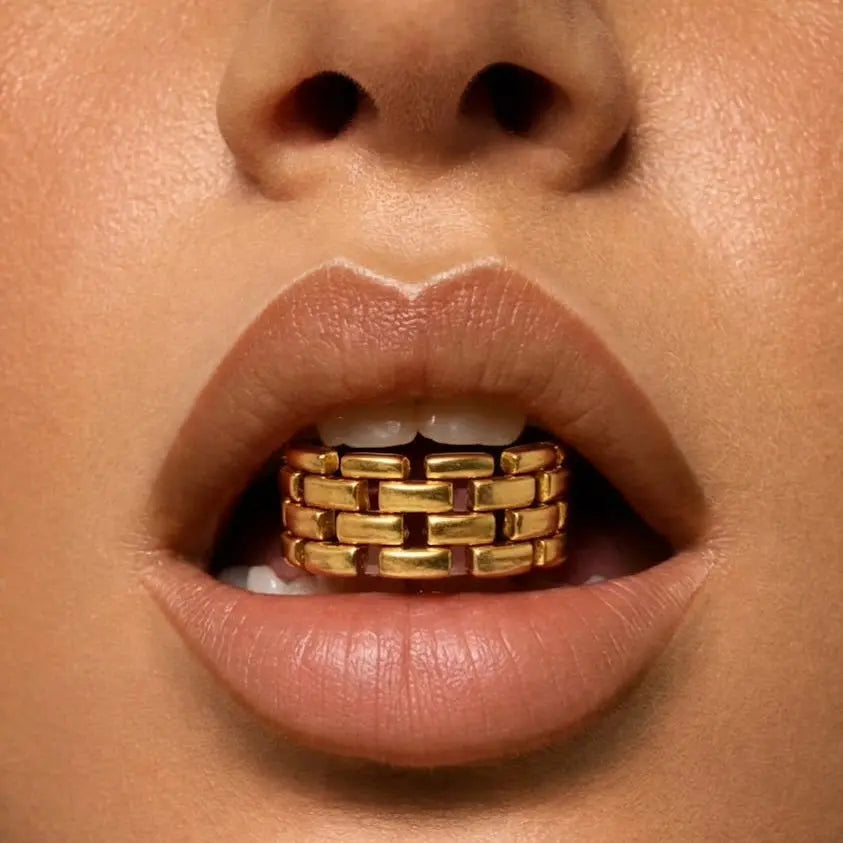 Gold ring Dela Asa Art