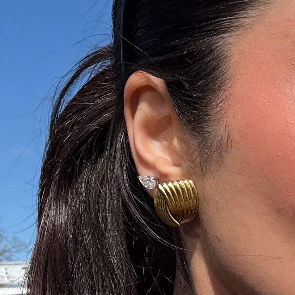 Twisted Studs